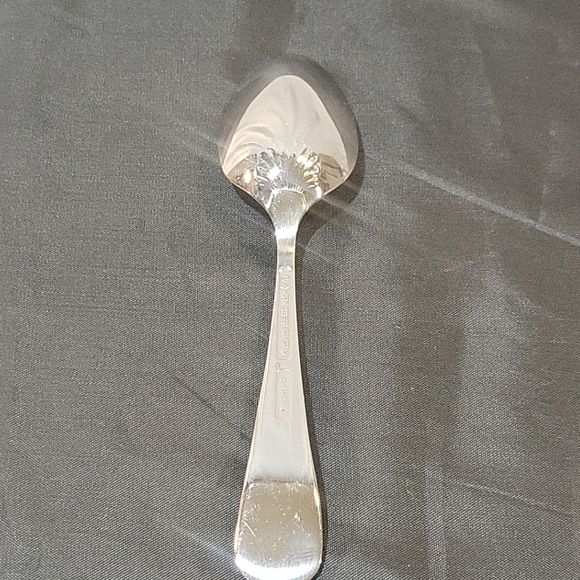 Kirk Stieff Williamsburg Royal Shell  Stainless  Demitasse Spoon